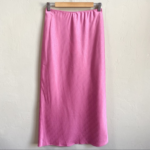 Wayf Dresses & Skirts - NWT Wayf Revolve Pink Satin Slip Midi Skirt
